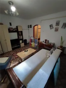 Hipodrom,Garsoniera  mobilata si utilata, etaj 2, renovata - foto 3
