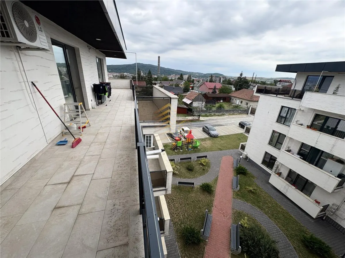 PENTHOUSE | STR TARPIULUI - foto 22