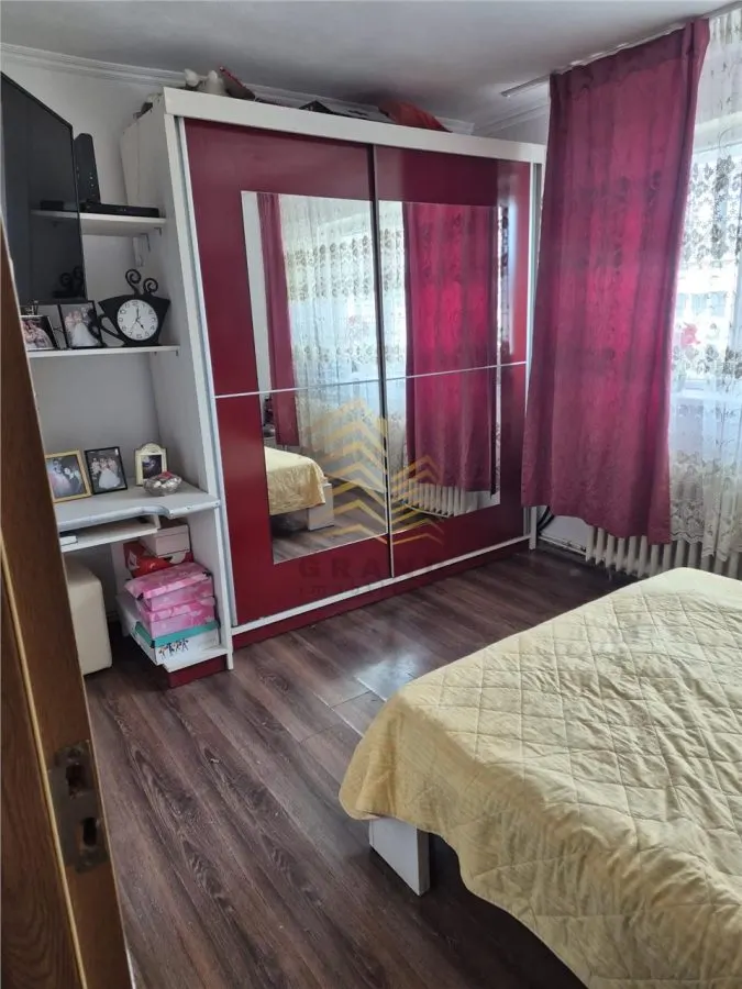 Apartament zona Lama - foto 1