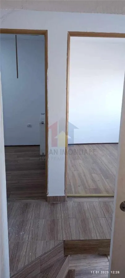 Vila noua P+1 zona Piata Saraca 120 mp construiti in 2018 - foto 12