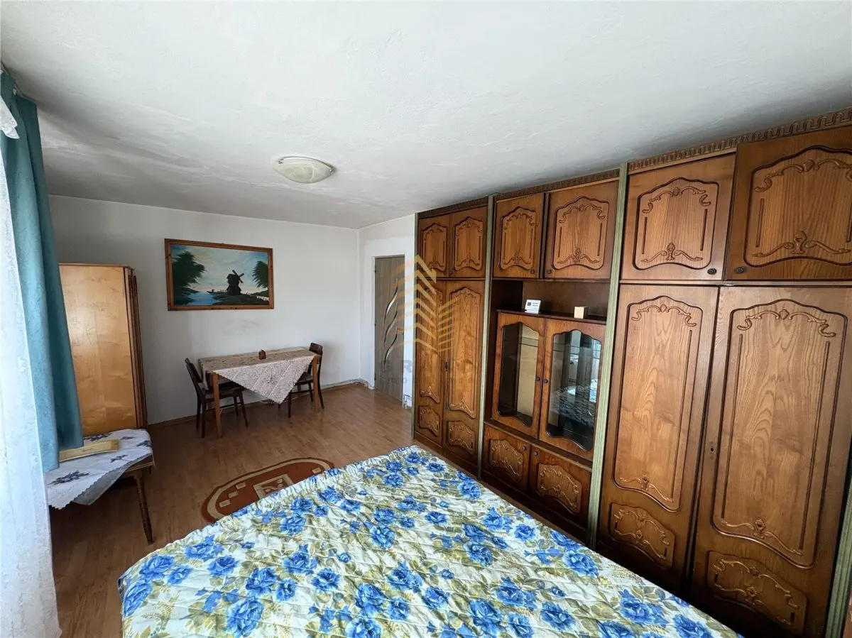 APARTAMENT 3 CAMERE | INTR VIOLETELOR - foto 12