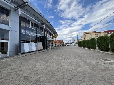 SE INCHIRIAZA SPATIU COMERCIAL - foto 3