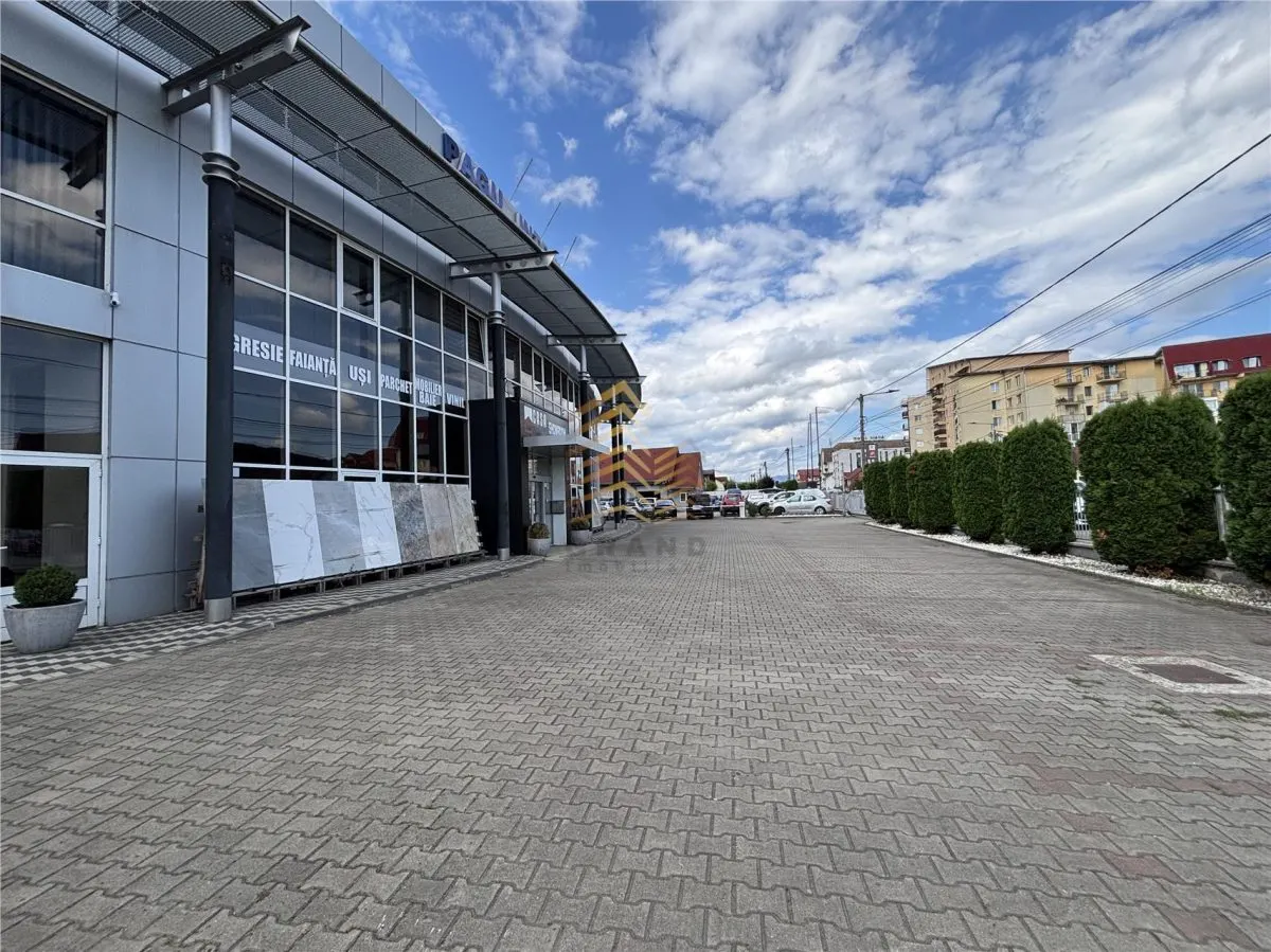 SE INCHIRIAZA SPATIU COMERCIAL - foto 3