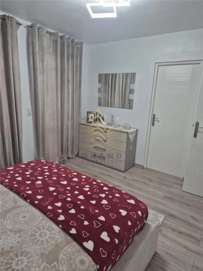 CASA DE VANZARE, P+1, VIISOARA - foto 12