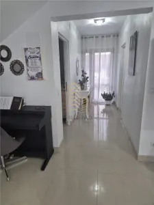CASA DE VANZARE, P+1, VIISOARA - foto 5