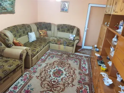 3 camere, decomandat, SEMIMOBILAT, 80 mp, GARII - Braila