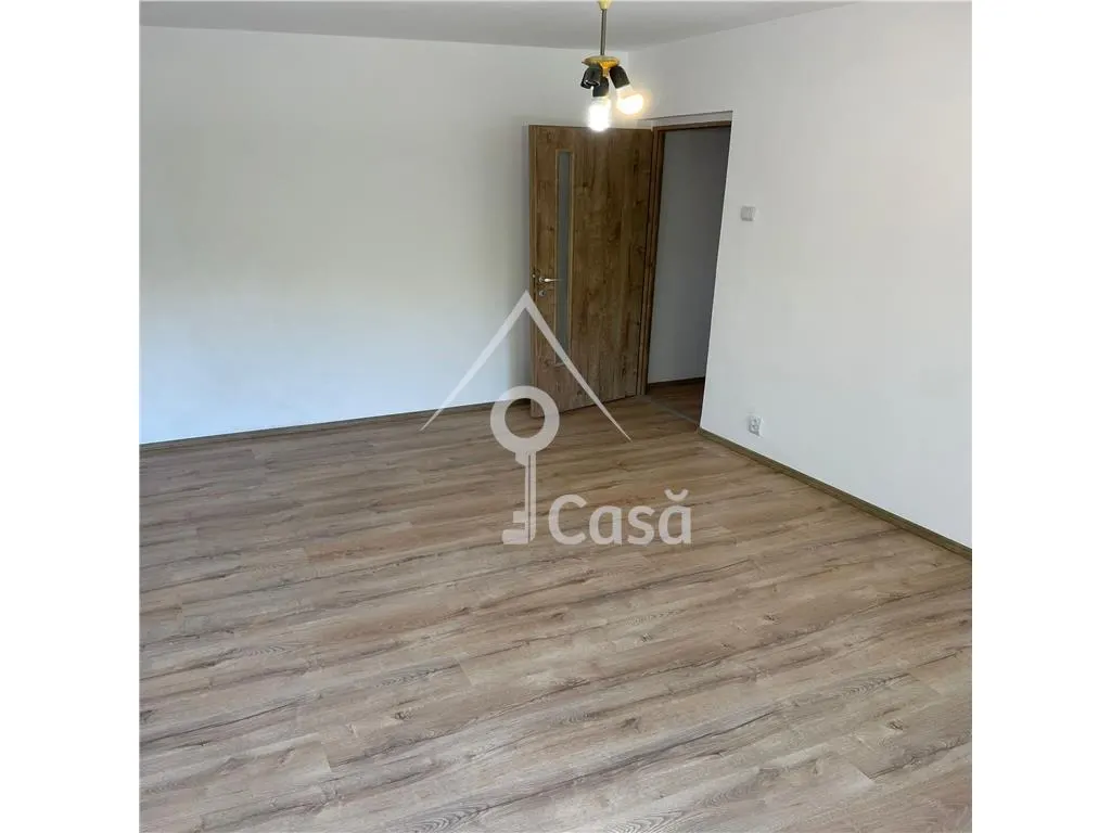 Apartament 4 Camere Zona Titan - foto 8