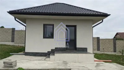 Casa noua, utilata, mobilata complet, panouri fotovoltaice cu stocare,  Scheia. - foto 14