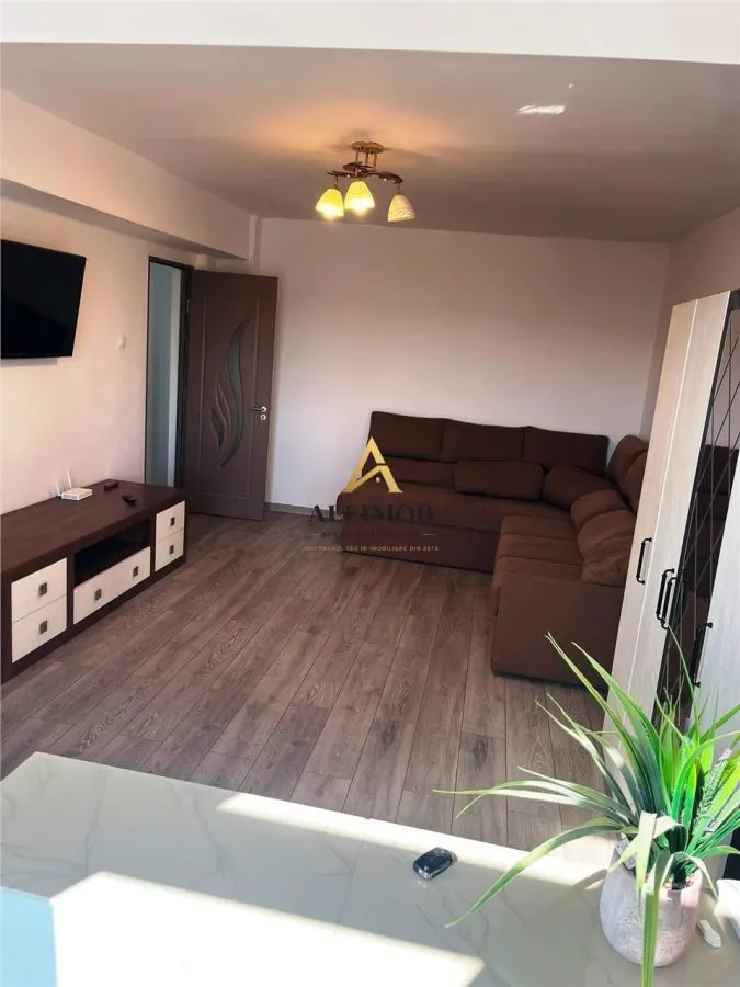 Garsoniera in Ploiesti, zona Marasesti - foto 1