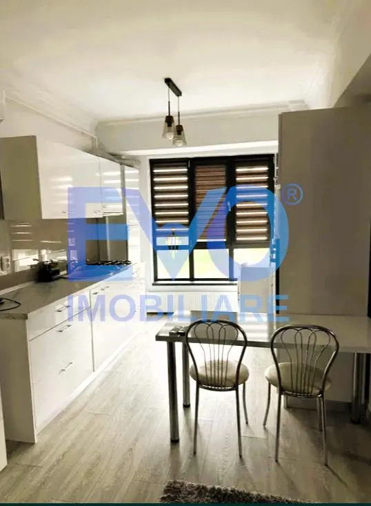 APARTAMENT DE INCHIRIAT CU 3 CAMERE, CENTRAL - foto 2