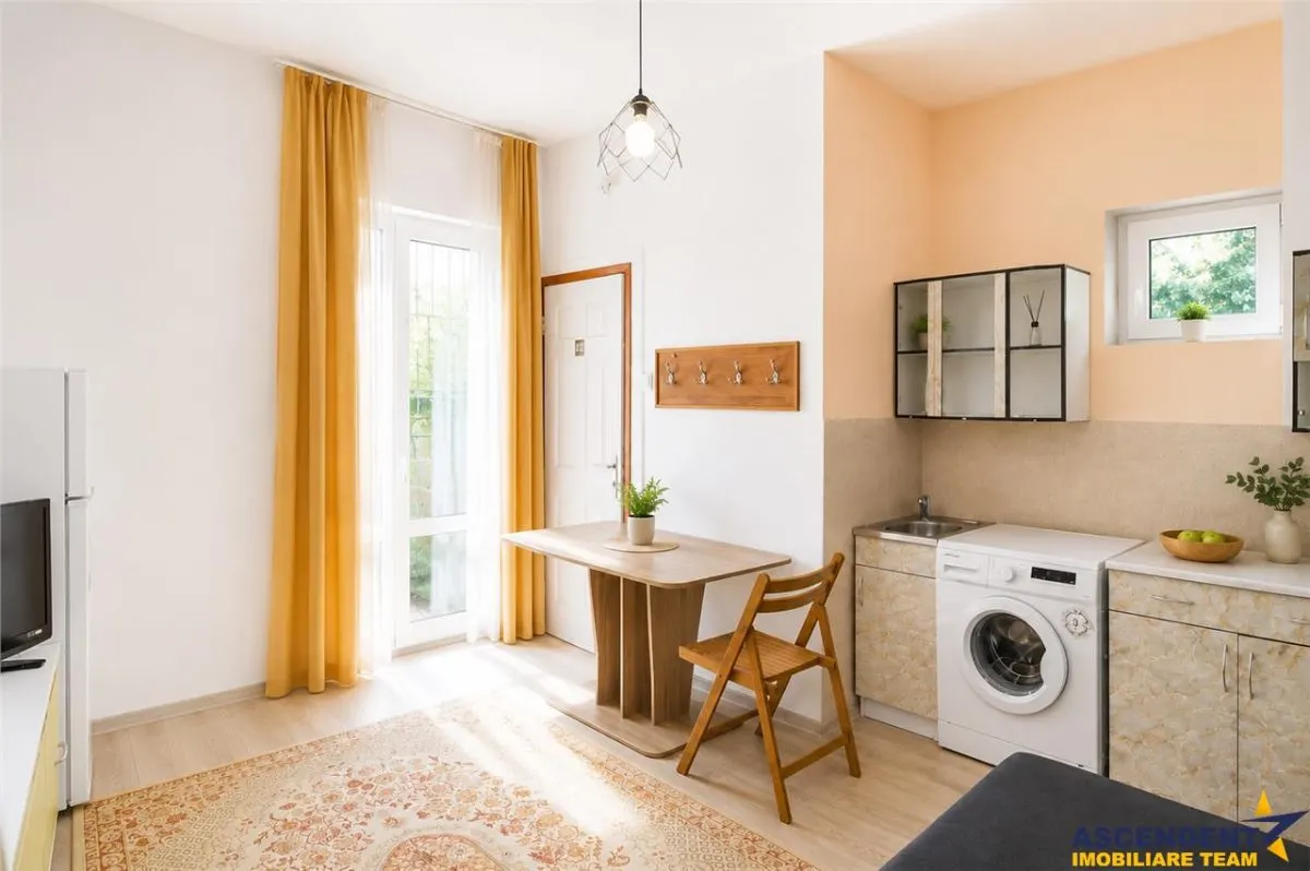 Garsoniera in vila, baie si bucatarie proprie, acces aproape independent, finisaje noi, investitie sau locuinta personala. - foto 2