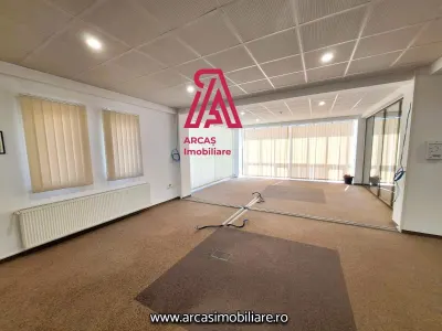 Spatiu de birouri de inchiriat 355 mp,terasa 244 mp Ultracentral ! - foto 17