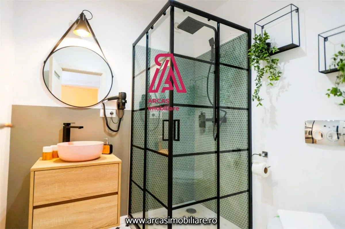 Afacere la cheie, pensiune 12 camere ultracentral! - foto 7