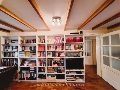 Casa de inchiriat 6 camere Parcul Sub Arini! - foto 11