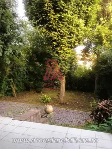 Casa de inchiriat 6 camere Parcul Sub Arini! - foto 9