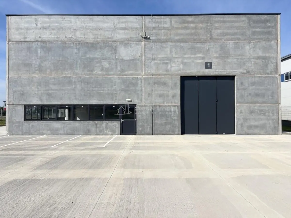 Hale industriale de vanzare – Oradea, adiacent Parcului Industrial I - foto 1