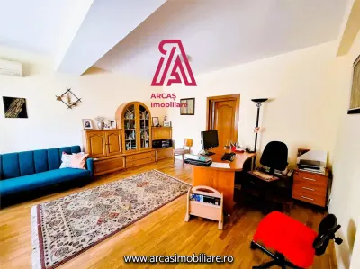 Casa de vanzare 6 camere, teren 469 mp Ultracentral! - foto 2