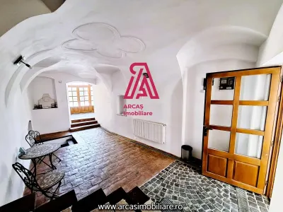 Casa individuala de vanzare cu 4 apartamente-Centrul Istoric Sibiu! - foto 4