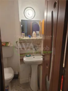 Apartament 3 camere nedecomandate, zona Cora - foto 13