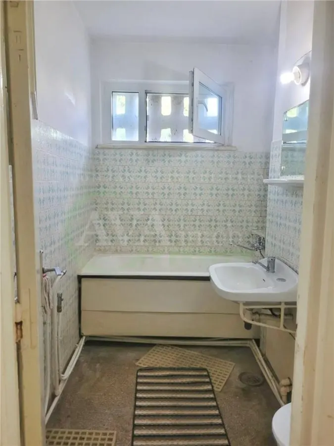 Apartament 2 camere semidecomandat, zona Orizont - foto 11