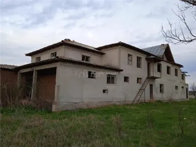 Imobil P+1 pentru afacere - foto 6