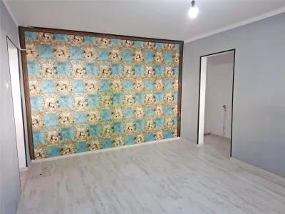 Apartament 2 camere semidecomandat, zona Narcisa - Bacau