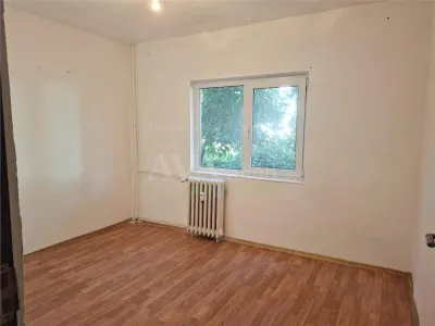 Apartament 2 camere semidecomandat, zona Narcisa - foto 5