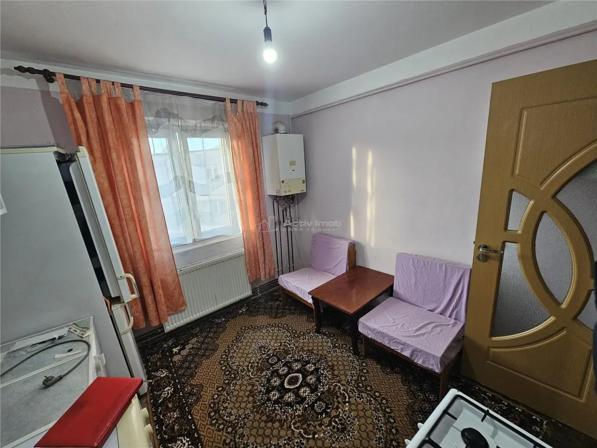 Resita, Garsoniera, Calea Caransebesului - foto 2