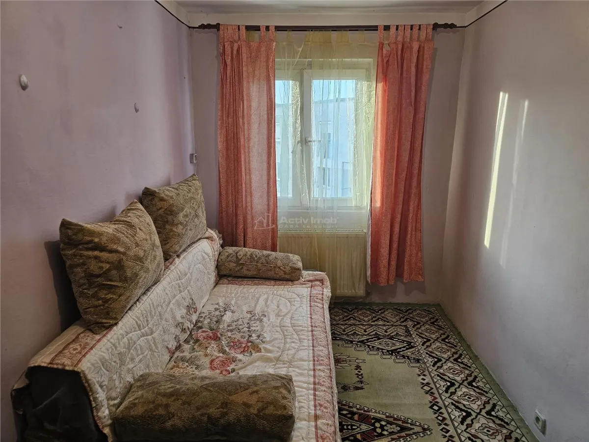 Resita, Garsoniera, Calea Caransebesului - foto 17