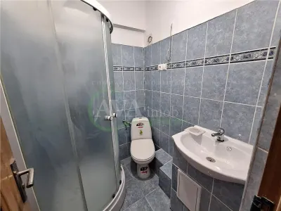 Apartament 4 camere decomandat Milcov-Bacau - foto 14