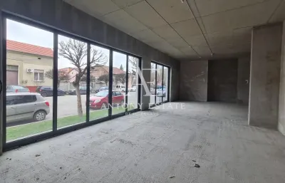 Antony Estate | Spatiu comercial central in ansamblul Scala Cetate - A-0-1 - Oradea - foto 2