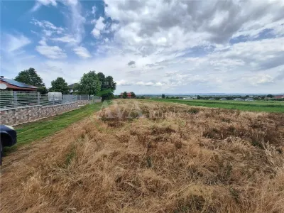 Teren intravilan 2700 mp, deschidere 123 ml, zona Hemeiusi - Bacau
