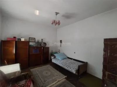 Caransebes, Casa cu Teren de 585 Mp, Zona Sesu Rosu - foto 3