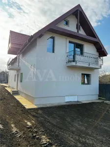 Casa P+M teren 900 mp, zona Magura - Bacau