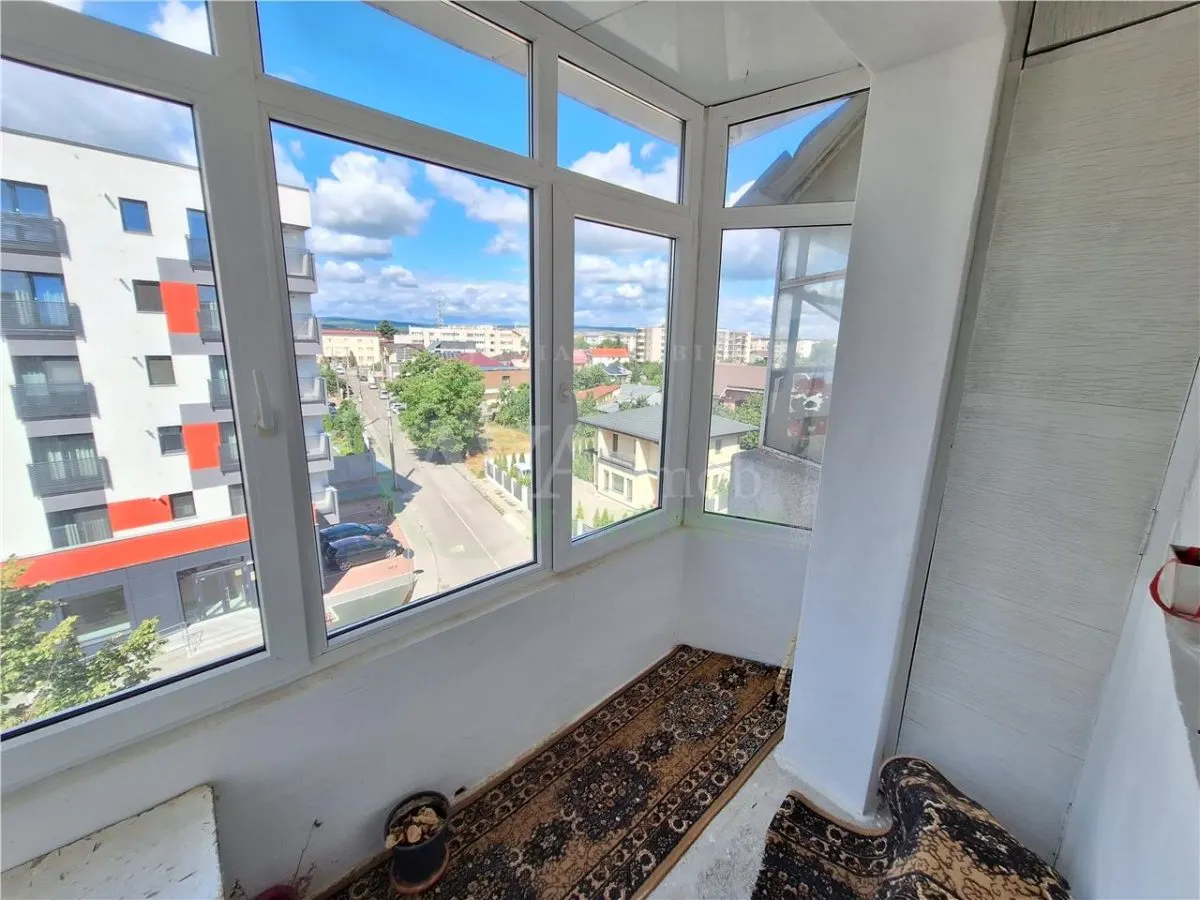 Apartament 3 camere decomandat , zona Nord-Bacau - foto 14