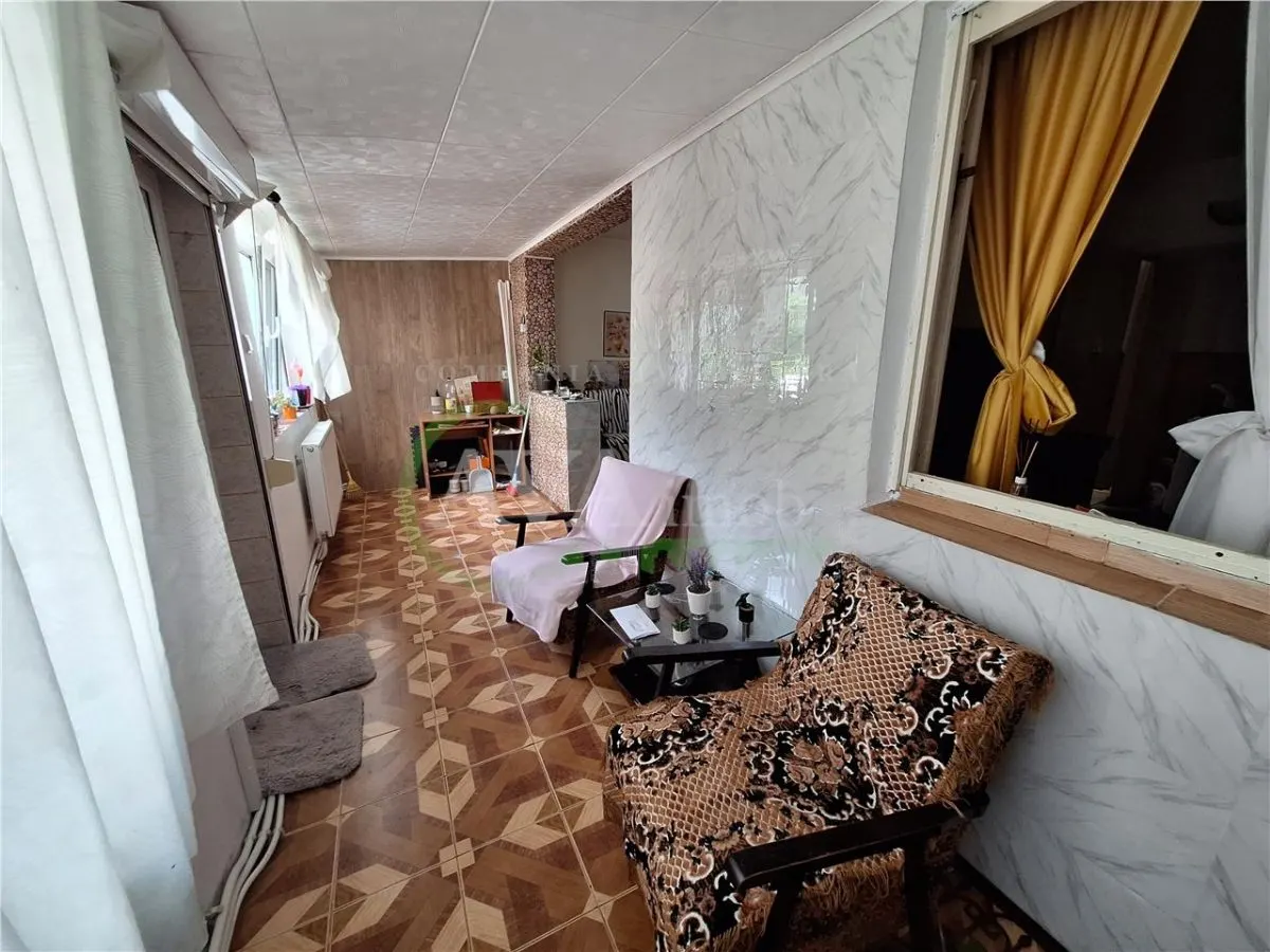 Apartament  2 camere semidecomandat , zona Milcov - foto 18