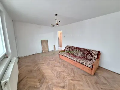 Apartament 3 camere decomandat, etaj 3, Orizont-Bacau - foto 2