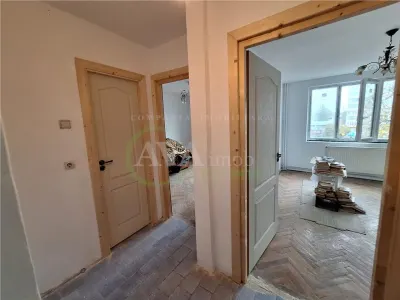 Apartament 3 camere decomandat, etaj 3, Orizont-Bacau - foto 9