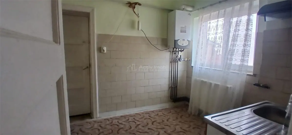Casa cu 3 camere de inchiriat Centrul Vechi - foto 6