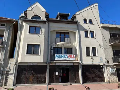 Lugoj,  Vila P+2E+M ,  656 Mp., Construiti, Posibilitate De Investitie, Zona 0 - foto 2