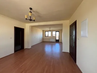 Lugoj,  Vila P+2E+M ,  656 Mp., Construiti, Posibilitate De Investitie, Zona 0 - foto 19