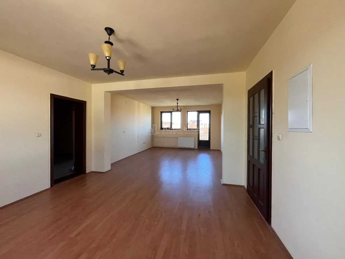 Lugoj,  Vila P+2E+M ,  656 Mp., Construiti, Posibilitate De Investitie, Zona 0 - foto 19