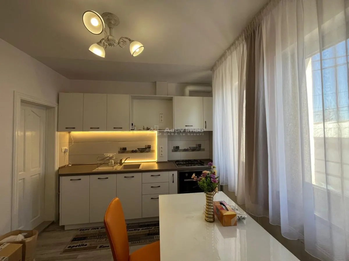 Lugoj,  Vila P+2E+M ,  656 Mp., Construiti, Posibilitate De Investitie, Zona 0 - foto 4