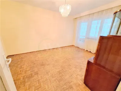 Apartament 2 camere decomandat , zona Central - Bacau