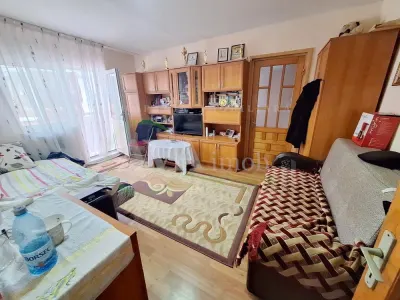 Apartament 2 camere semidecomandat , zona Ura - foto 6