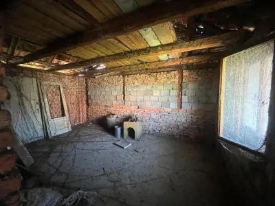 Valisoara, Casa la curte si Teren 3040 Mp, 10 minute de Caransebes - foto 13