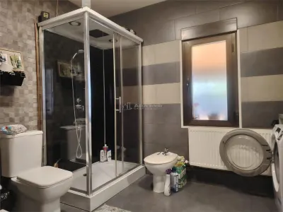 Vila cu piscina situata intr un cartier rezidential la 14 km de Ploiesti - foto 14