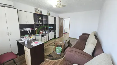 Apartament 3 decomandate, mobilat, zona Tic Tac - Bacau