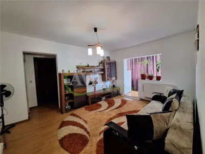 Apartament 2 camere semidecomandate, zona Piata Sud - foto 2