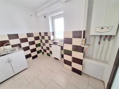 Parter bloc nou - Ideal birou, cabinet sau locuinta - Calea Moinesti - foto 3